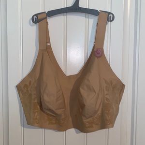 Cacique Next To Naked collection beige bra size 26/28